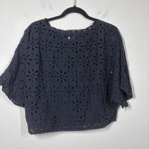 Wilfred Size Medium La Boheme Eyelet Crop Blouse Black Cotton Short Sleeves